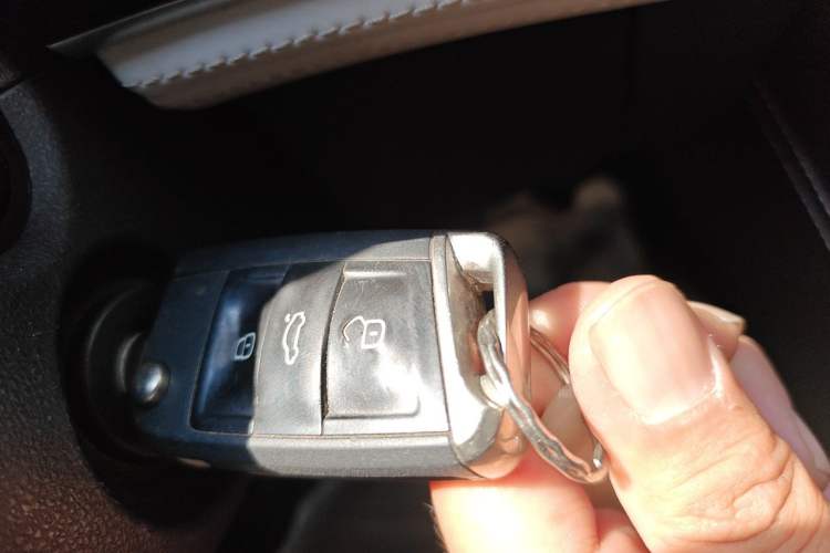 Used Jetta VS5 2023 280TSI Automatic Trend Edition Vehicle Key