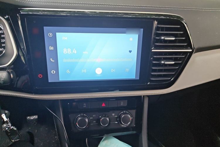 Used Jetta VS5 2024 280TSI Manual Pioneer Edition Audio And AC Panel