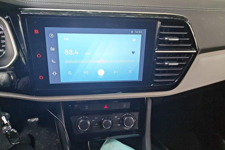Used Jetta VS5 2024 280TSI Manual Pioneer Edition Audio And AC Panel