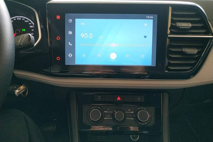 Used Jetta VS5 2024 280TSI Automatic Pioneer Edition Audio And AC Panel