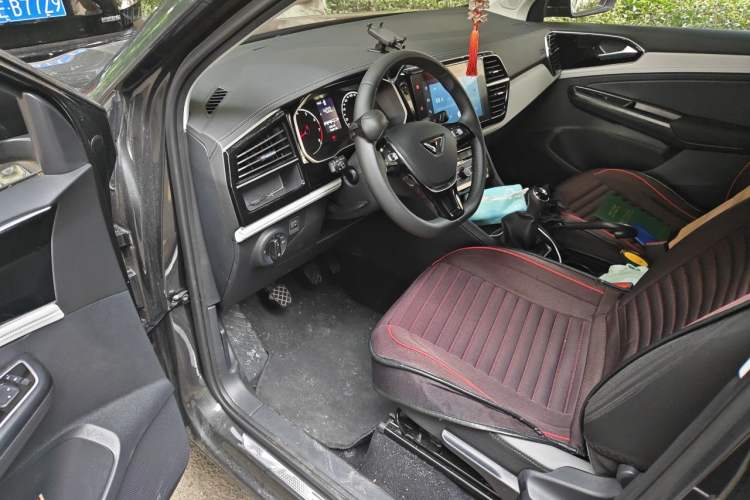 Used Jetta VS5 2024 280TSI Manual Pioneer Edition Driver Seat