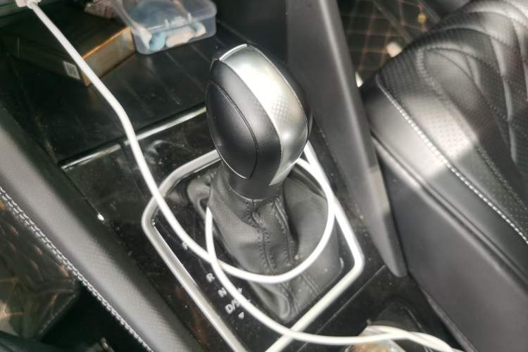 Used Jetta VS5 2024 280TSI Automatic Pioneer Edition Gear Lever