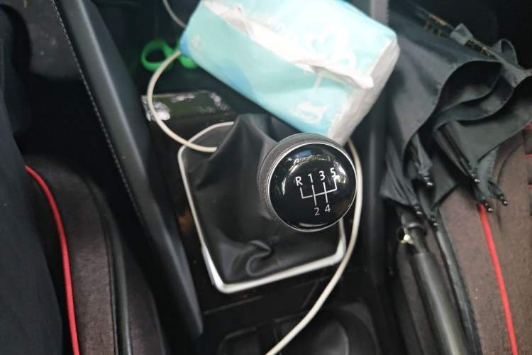 Used Jetta VS5 2024 280TSI Manual Pioneer Edition Gear Lever