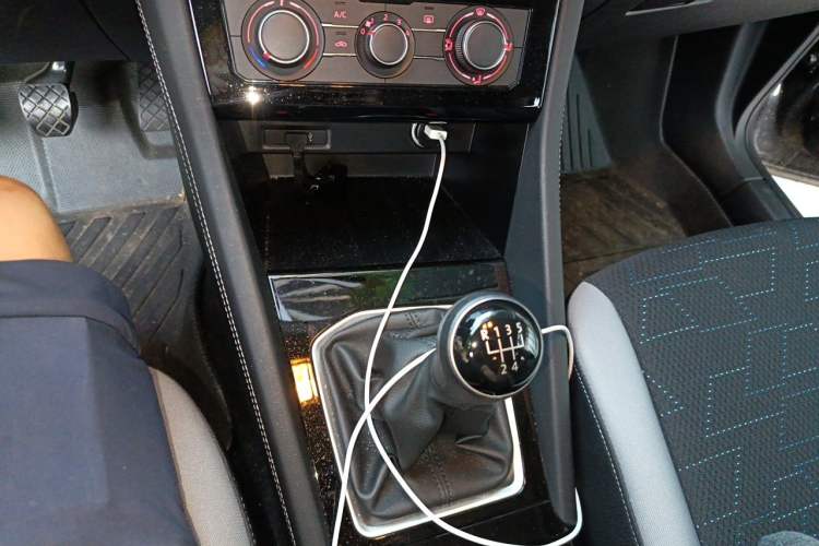 Used Jetta VS5 2024 280TSI Manual Pioneer Edition Gear Lever
