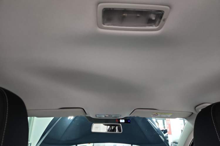 Used Jetta VS5 2024 280TSI Automatic Pioneer Edition Headliner