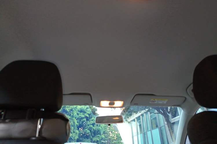 Used Jetta VS5 2024 280TSI Manual Pioneer Edition Headliner