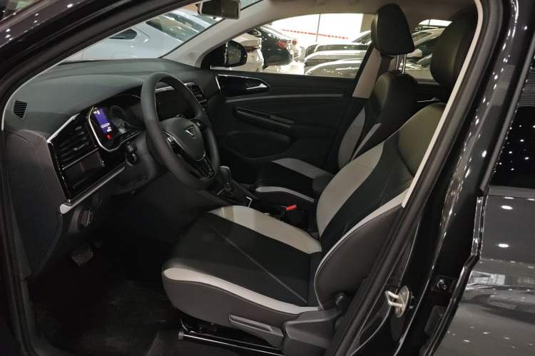 Used Jetta VS5 2024 280TSI Automatic Enjoyment Edition Interior 5