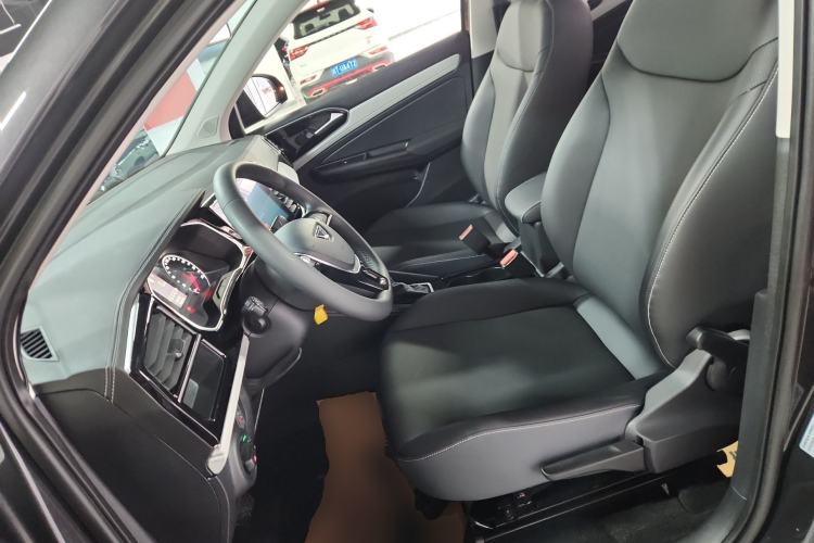 Used Jetta VS5 2024 280TSI Automatic Pioneer Edition Left Front Seat