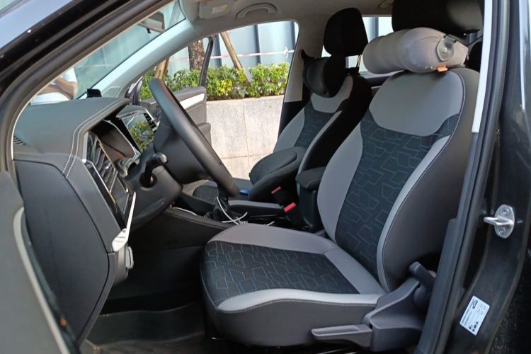 Used Jetta VS5 2024 280TSI Manual Pioneer Edition Left Front Seat