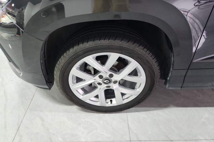 Used Jetta VS5 2024 280TSI Automatic Pioneer Edition Left Front Wheel Hub