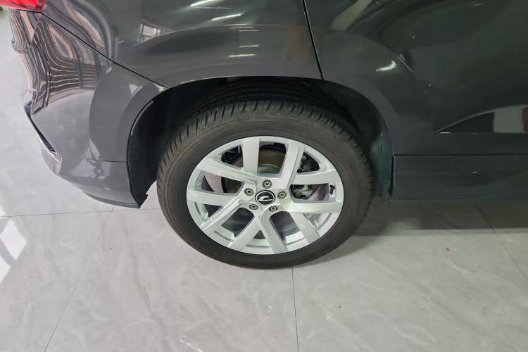 Used Jetta VS5 2024 280TSI Automatic Pioneer Edition Right Rear Wheel Hub