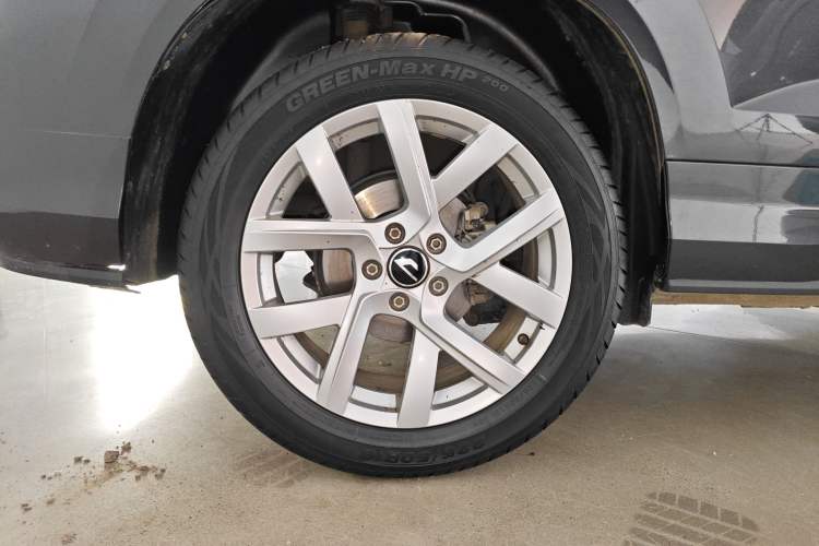 Used Jetta VS5 2024 280TSI Automatic Pioneer Edition Right Rear Wheel Hub
