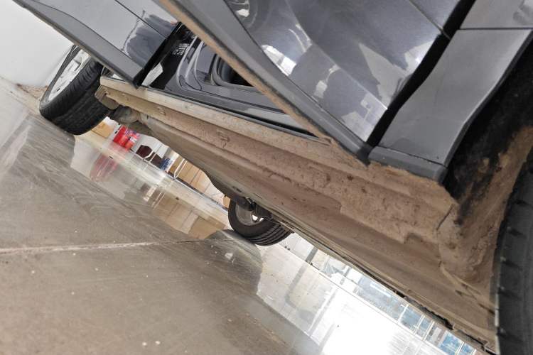 Used Jetta VS5 2024 280TSI Automatic Pioneer Edition Right Side Sill