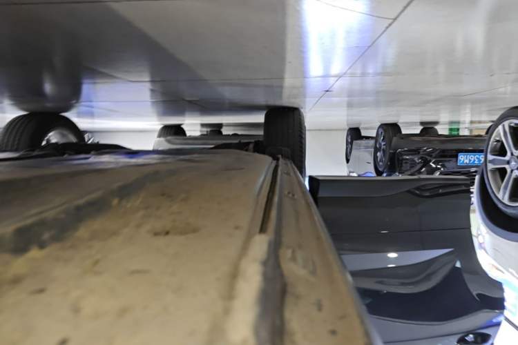 Used Jetta VS5 2024 Model, 5th Anniversary Edition Right Side Sill