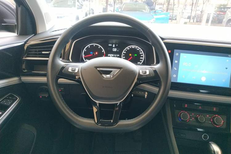 Used Jetta VS5 2024 280TSI Automatic Pioneer Edition Steering Wheel