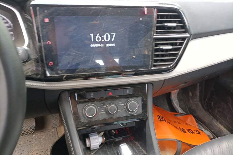 Used Jetta VS5 2024 280TSI Automatic Pioneer Edition Audio And AC Panel
