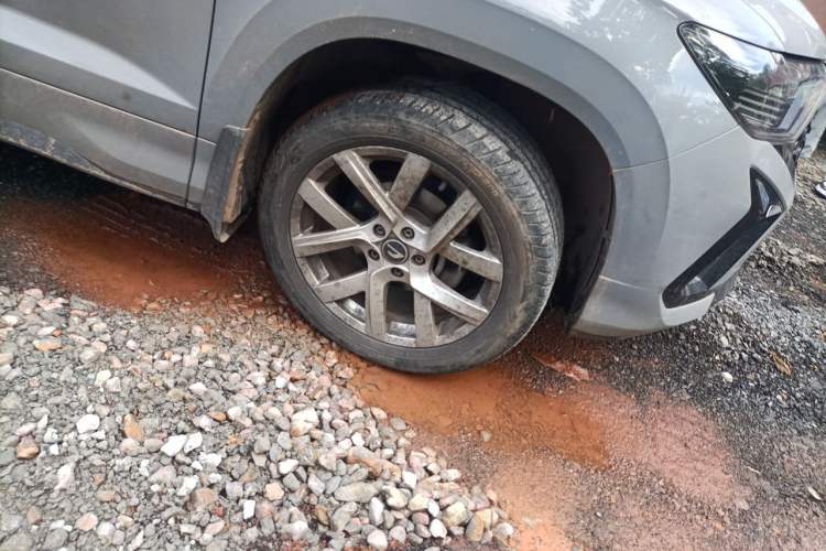 Used Jetta VS5 2024 280TSI Automatic Pioneer Edition Right Front Wheel Hub