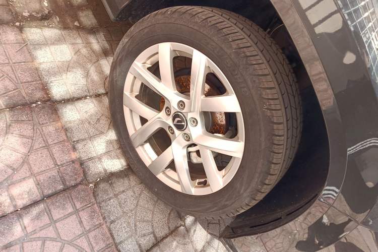 Used Jetta VS5 2024 280TSI Automatic Pioneer Edition Right Front Wheel Hub