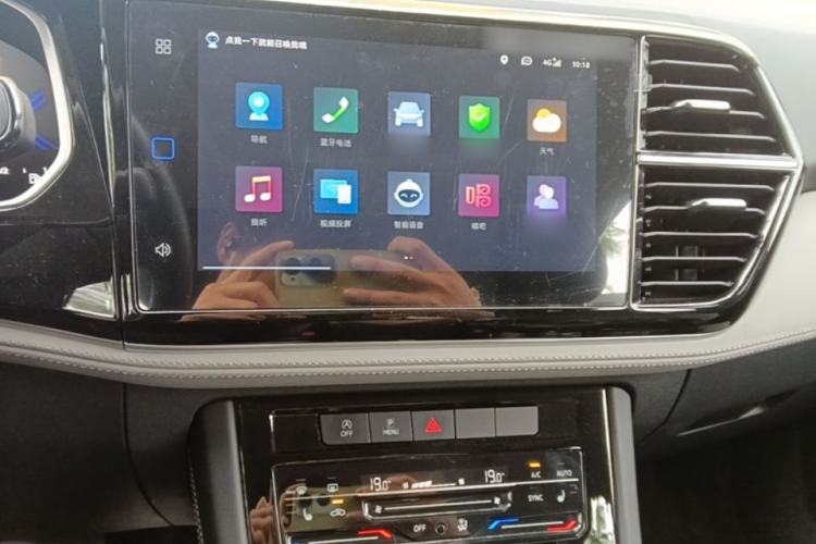 Used Jetta VS5 2024 280TSI Automatic Flagship High-Gloss Edition Audio And AC Panel