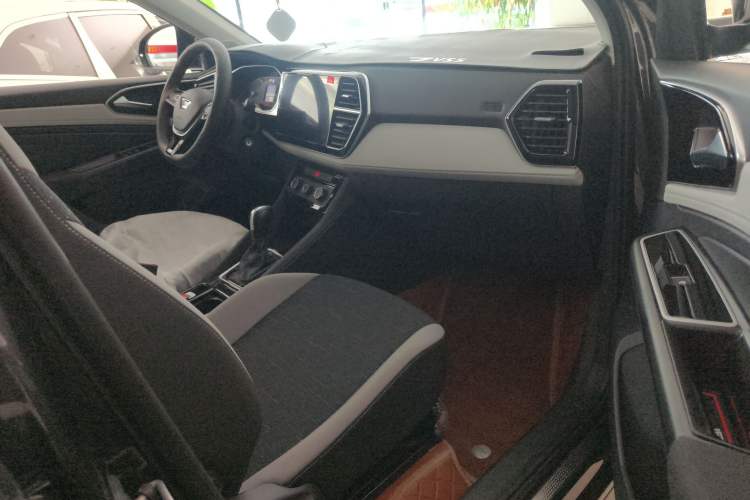 Used Jetta VS5 2024 280TSI Automatic Pioneer Edition Left Front Seat