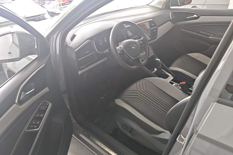 Used Jetta VS5 2024 280TSI Automatic Flagship High-Gloss Edition Driver Seat