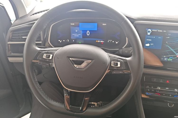 Used Jetta VS5 2024 280TSI Automatic Flagship High-Gloss Edition Steering Wheel