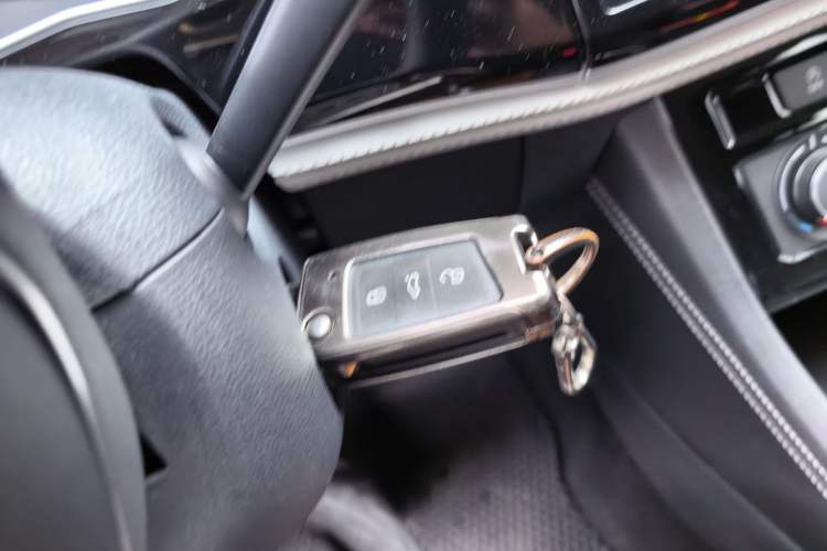 Used Jetta VS5 2024 280TSI Manual Pioneer Edition Vehicle Key