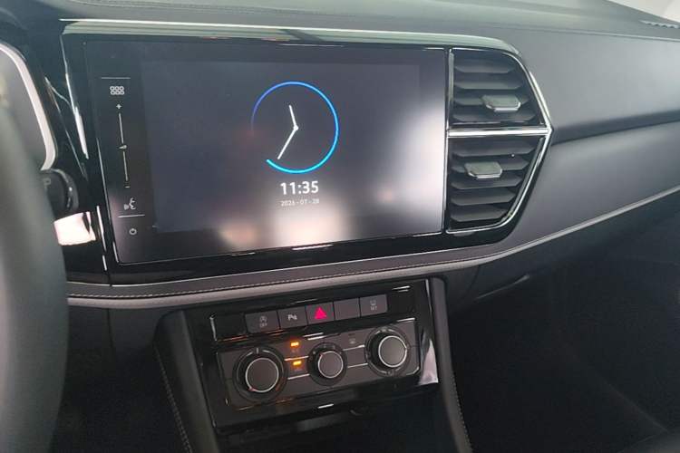 Used Jetta VS5 2024 280TSI Automatic Enjoyment Edition Audio And AC Panel