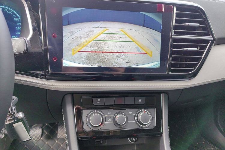 Used Jetta VS5 2024 280TSI Manual Pioneer Edition Audio And AC Panel