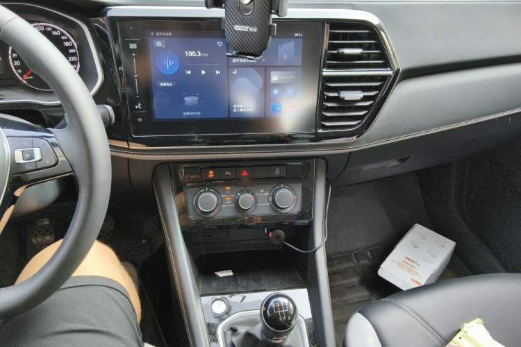 Used Jetta VS5 2024 280TSI Manual Enjoyment Edition Audio And AC Panel