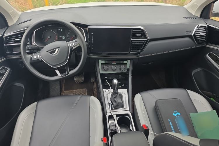 Used Jetta VS5 2024 280TSI Automatic Enjoyment Edition Center Console