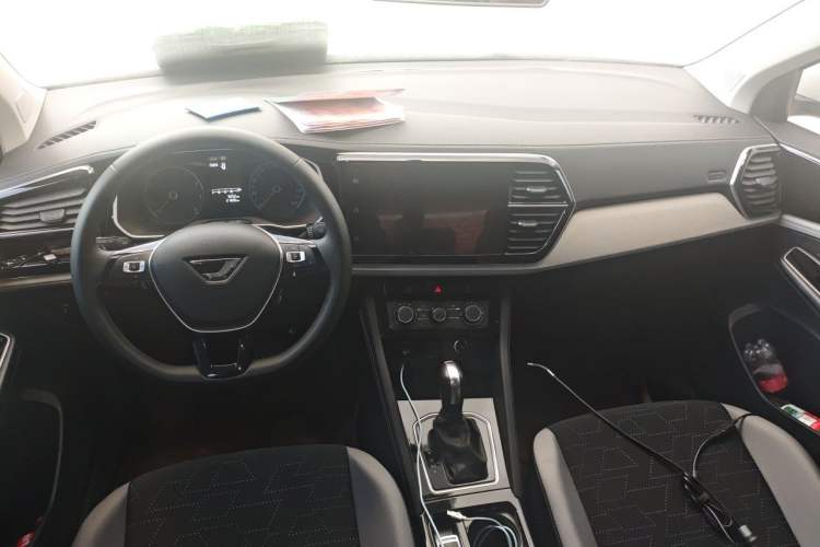 Used Jetta VS5 2024 280TSI Automatic Pioneer Edition Center Console