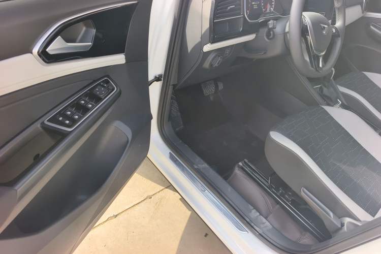 Used Jetta VS5 2024 Model, 5th Anniversary Edition Driver Seat
