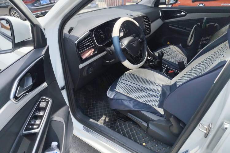 Used Jetta VS5 2024 280TSI Manual Pioneer Edition Driver Seat