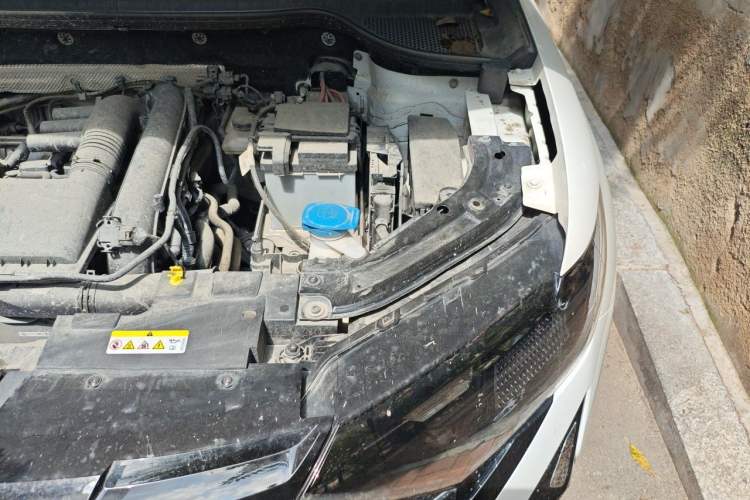 Used Jetta VS5 2024 280TSI Manual Pioneer Edition Engine Bay Left