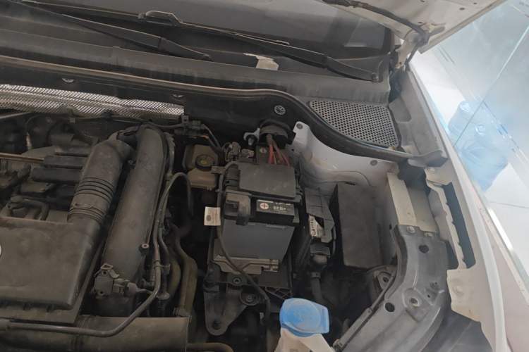 Used Jetta VS5 2024 280TSI Manual Pioneer Edition Engine Bay Left