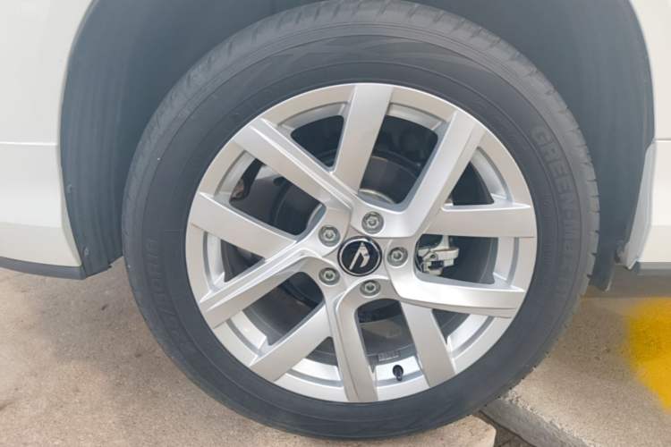 Used Jetta VS5 2024 280TSI Manual Pioneer Edition Exterior 5