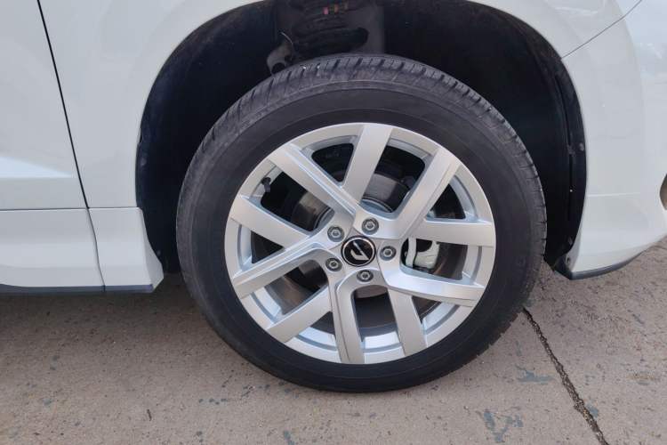 Used Jetta VS5 2024 280TSI Manual Pioneer Edition Exterior 5