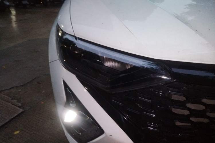Used Jetta VS5 2024 280TSI Manual Pioneer Edition Exterior 6