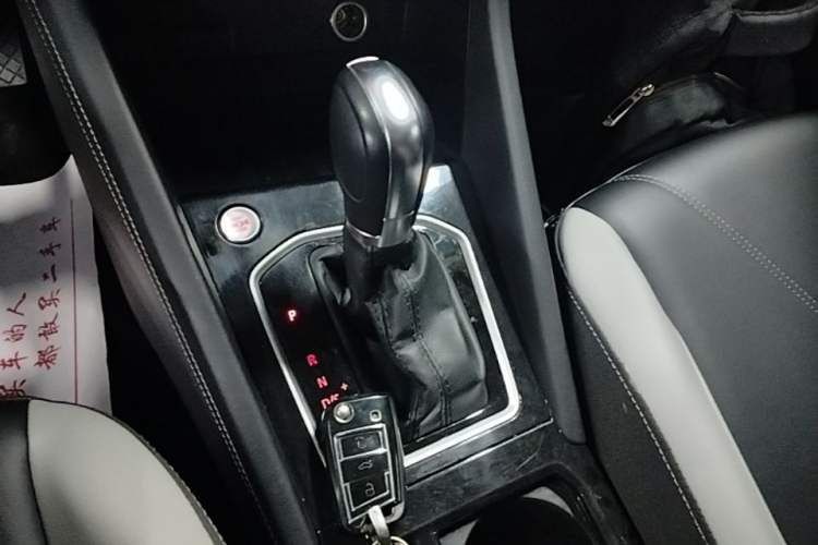 Used Jetta VS5 2024 280TSI Automatic Enjoyment Edition Gear Lever