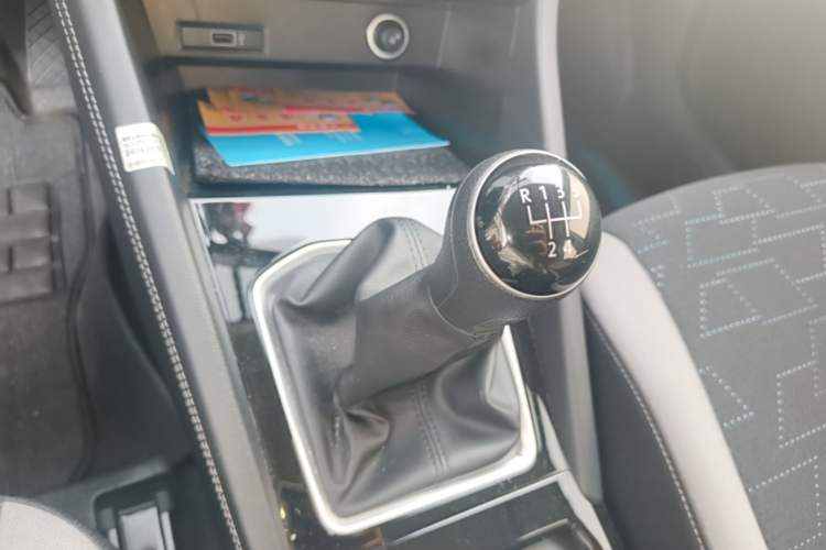 Used Jetta VS5 2024 280TSI Manual Pioneer Edition Gear Lever