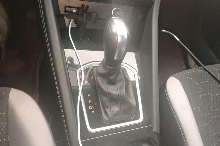 Used Jetta VS5 2024 280TSI Automatic Pioneer Edition Gear Lever