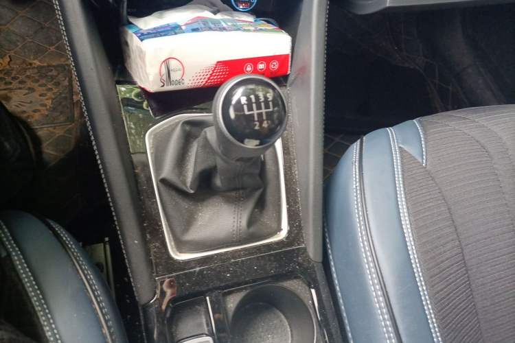 Used Jetta VS5 2024 280TSI Manual Pioneer Edition Gear Lever