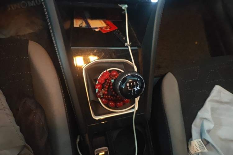 Used Jetta VS5 2024 280TSI Manual Pioneer Edition Gear Lever