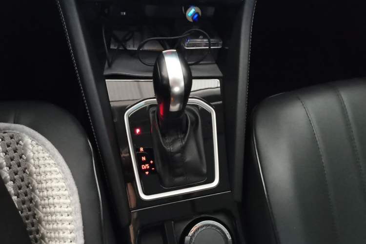 Used Jetta VS5 2024 280TSI Automatic Pioneer Edition Gear Lever