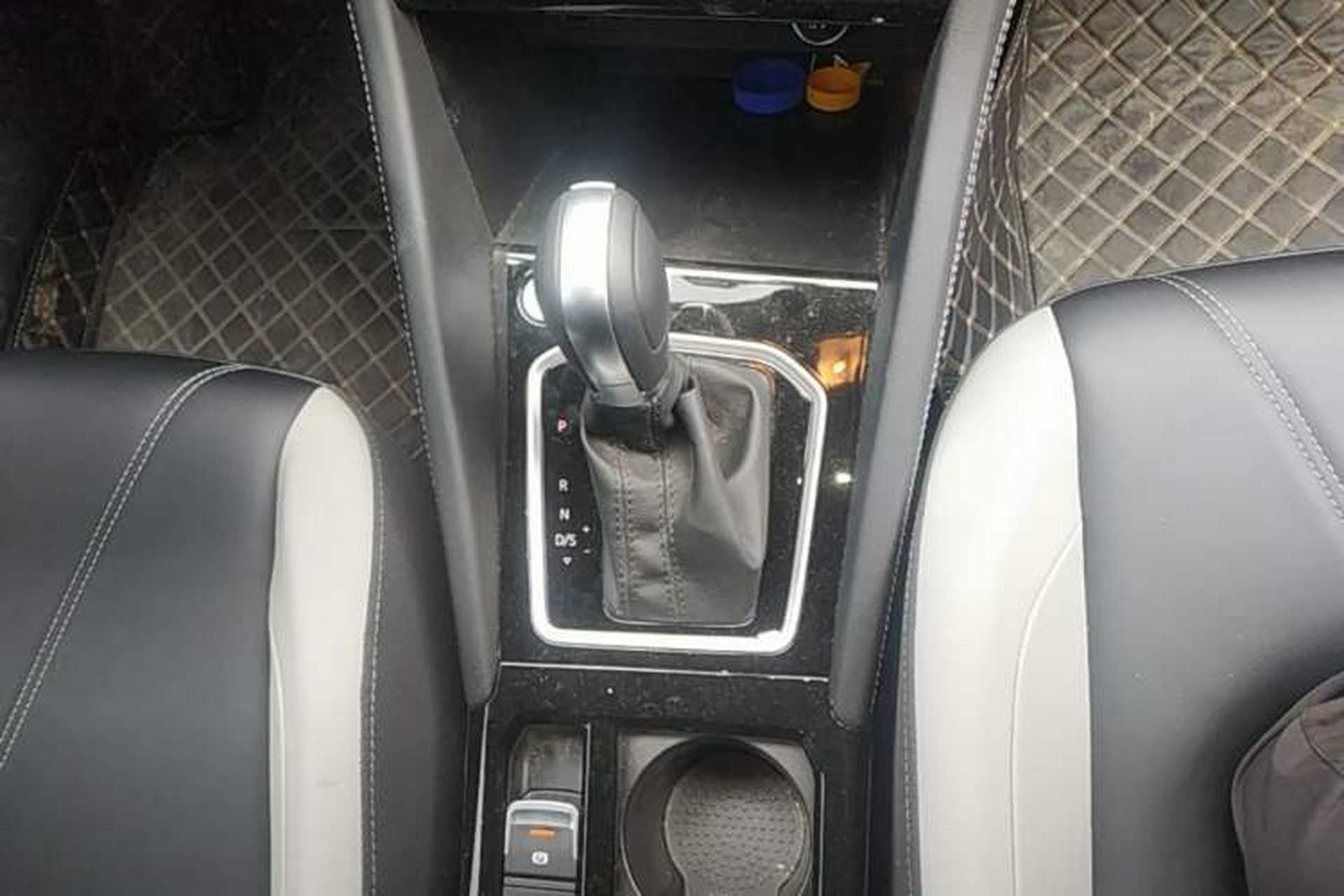 Used Jetta VS5 2024 280TSI Automatic Enjoyment Edition Gear Lever