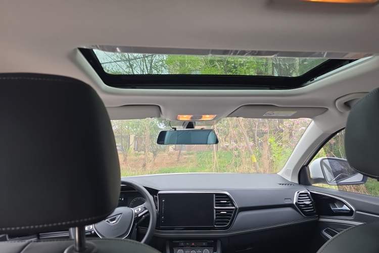 Used Jetta VS5 2024 280TSI Automatic Enjoyment Edition Headliner