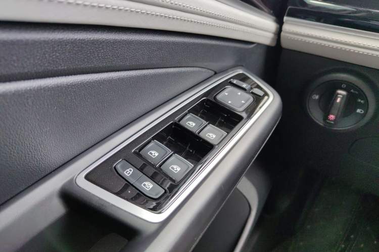 Used Jetta VS5 2024 280TSI Manual Pioneer Edition Interior 12