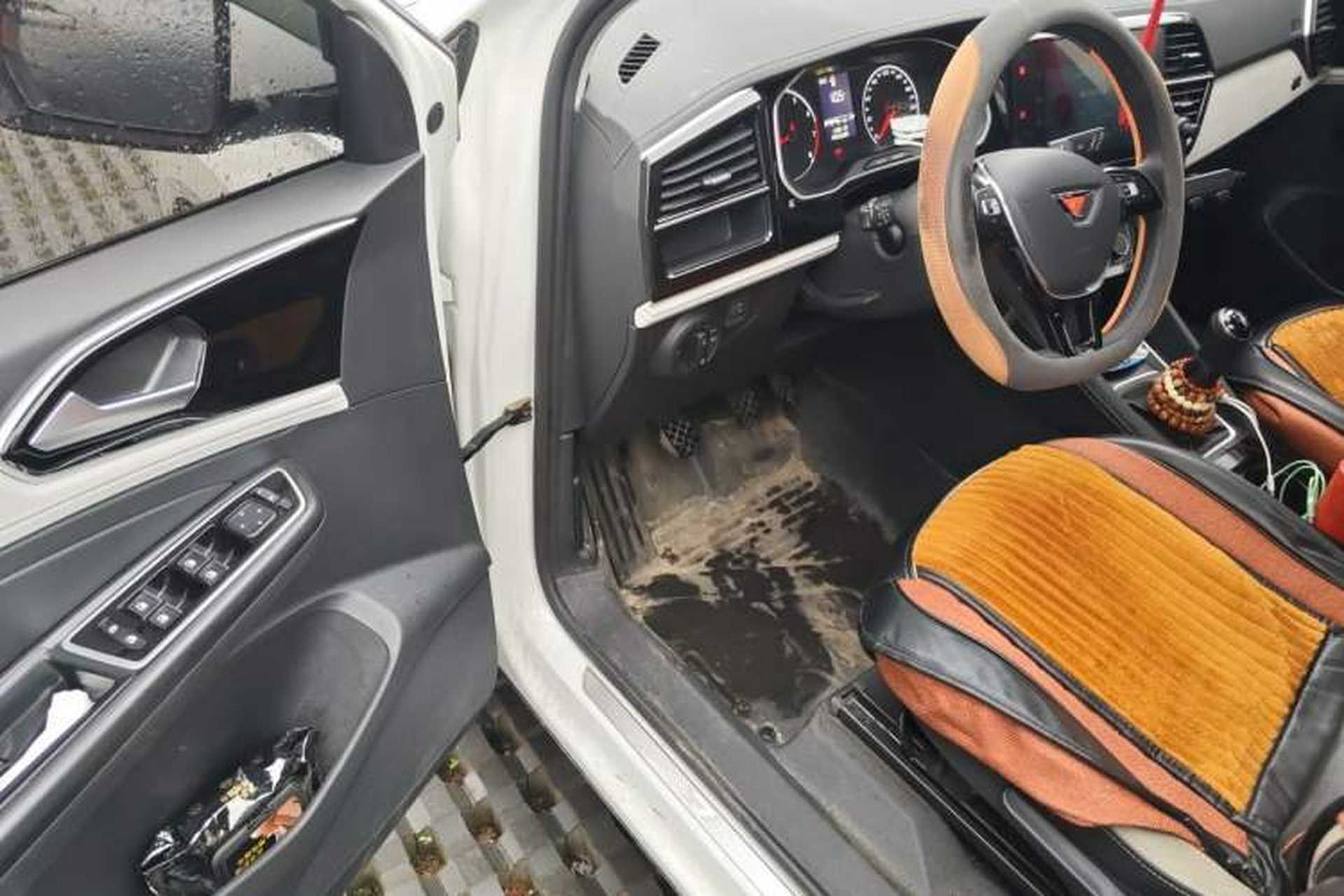 Used Jetta VS5 2024 280TSI Manual Pioneer Edition Interior 3