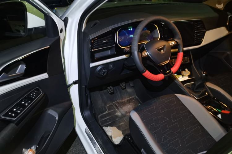 Used Jetta VS5 2024 5th Anniversary Edition 280TSI Manual Pioneer Version Interior 3